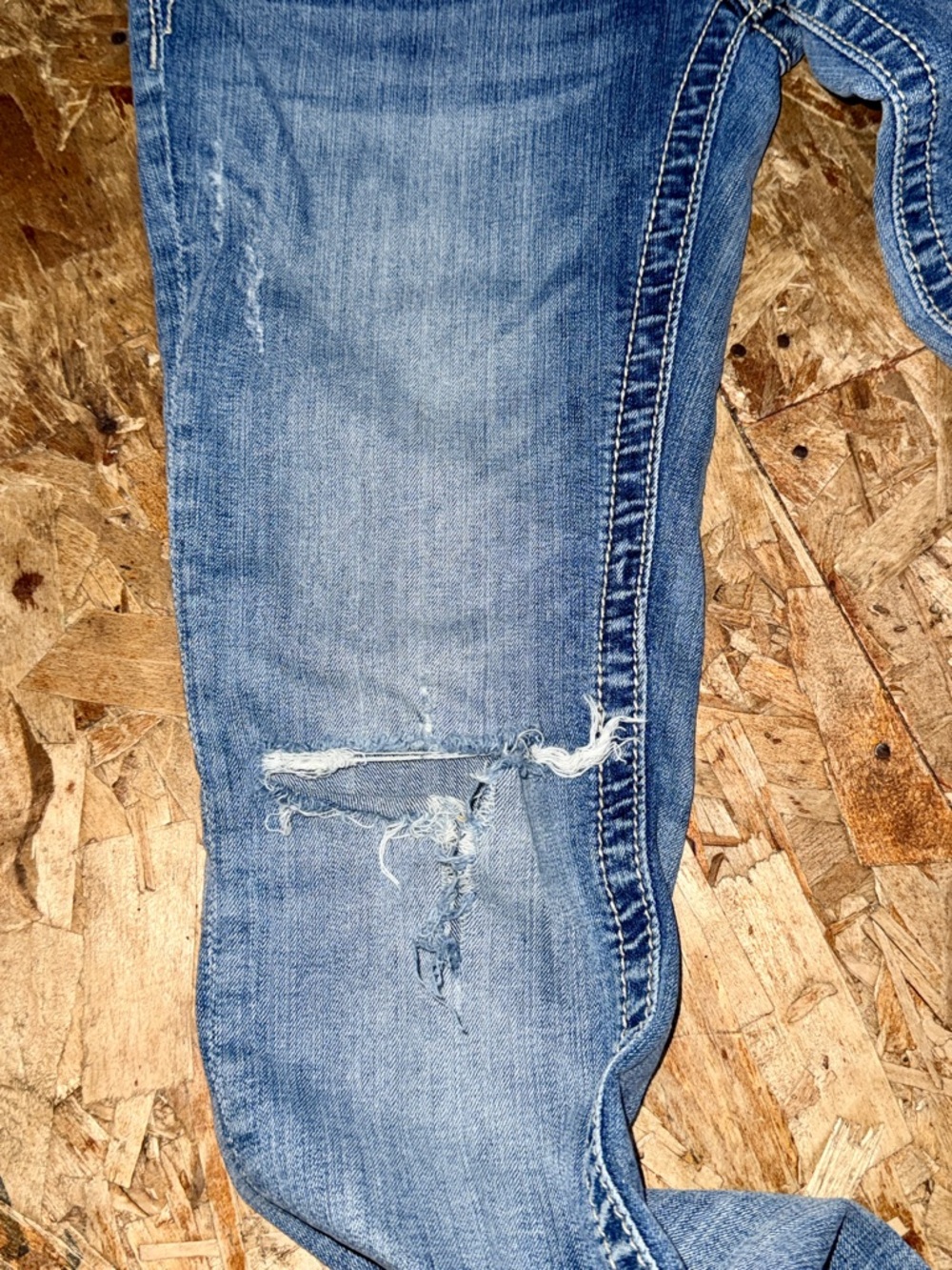 Miss Me Skinny Jeans Size 27 Low Rise Bling Fleur De Lis Distressed - Picture 4 of 4